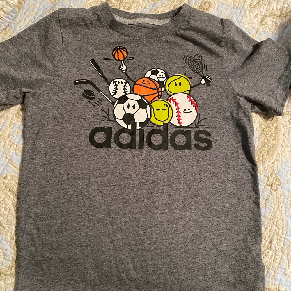 Adidas T-shirt